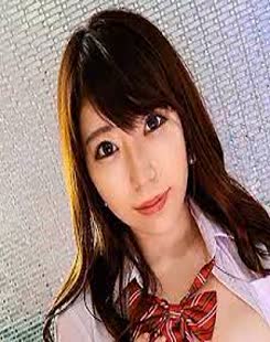 Aya Kikuma (菊間亜弥)