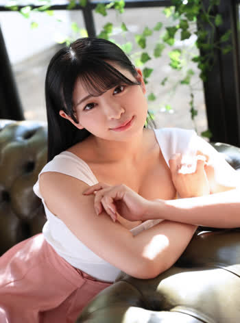 Anna Hanayagi (花柳杏奈)