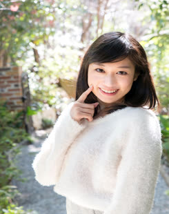Haru Hara (原波瑠)