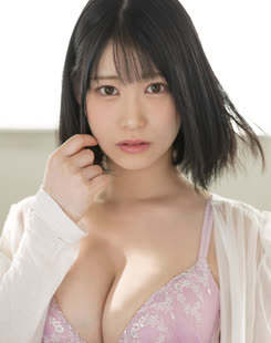 Himari Aizuki (逢月ひまり)