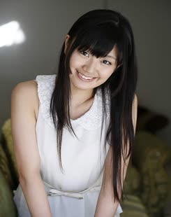 Himari Yuzumoto (柚本ひまり)
