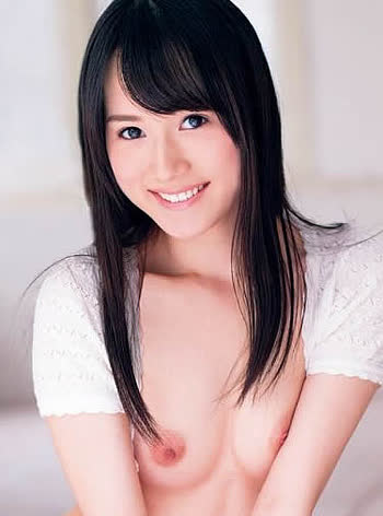 Momoka Kirishima (桐嶋もも香)