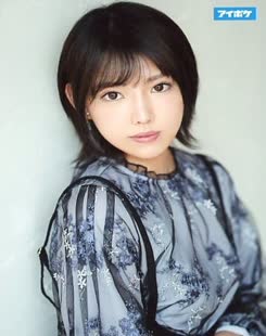 Mano Yorita (依田まの)