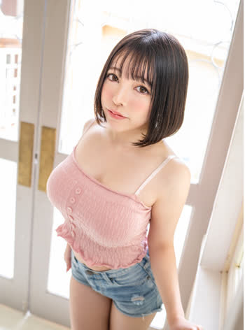 Moe Momoeda (百枝萌)