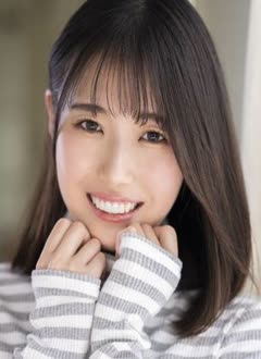 Maya Natsushiro (夏白麻矢)