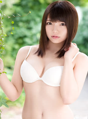 Rio Kokona (心菜りお)