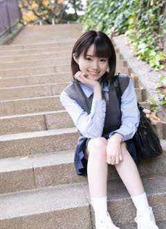 Risa Shiraki (白城りさ)