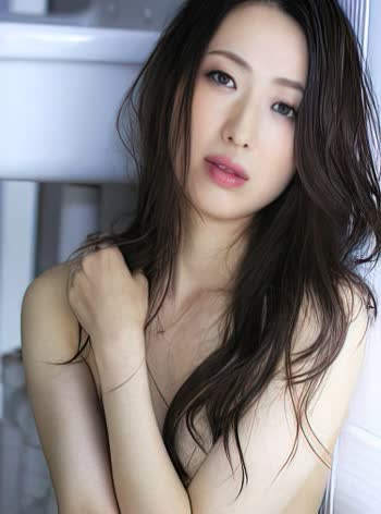 Rana Kawai (川合らな)