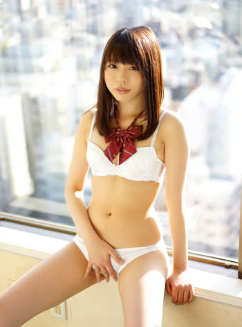 Yua Nanami (七海ゆあ)