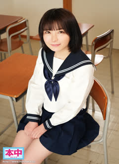 Mari Narumi (成実まあり)