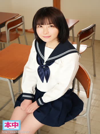 Mari Narumi (成実まあり)