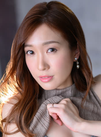 Serino Orimoto (織本せりの)