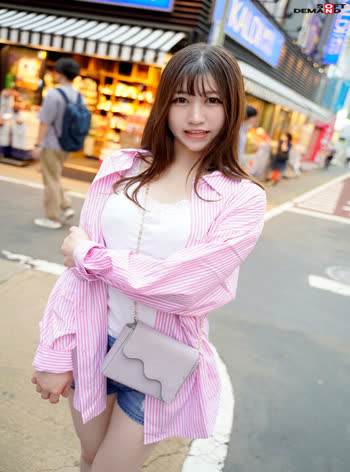 Riru Asano (朝野りる)