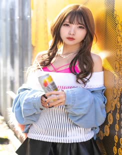 Hizumi Maika (日泉舞華)